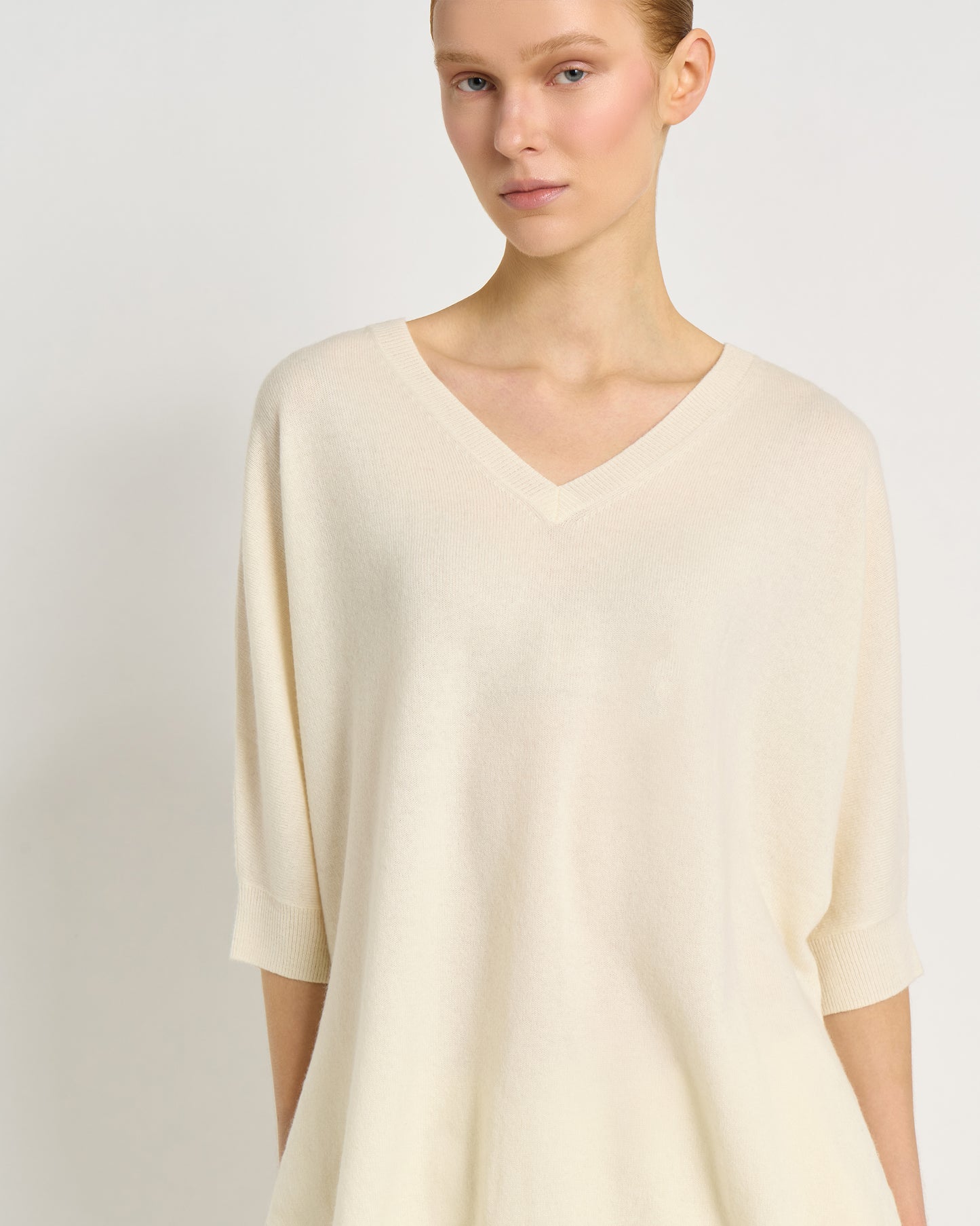 Maglia Over con Scollo a V e Spacchi Laterali